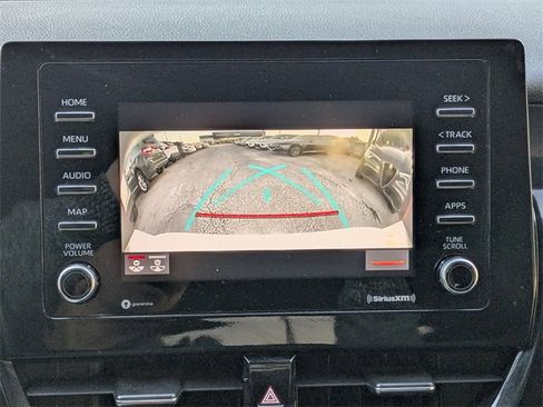 Used 2022 Toyota Camry SE image 28