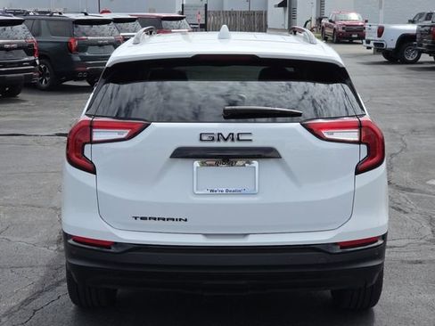 Used 2023 GMC Terrain SLT w/ Tech Package FWD image 22