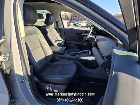 New 2026 Lincoln Nautilus Reserve image 12