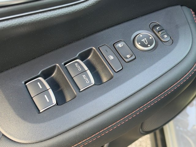 Used 2025 Honda HR-V Sport image 15