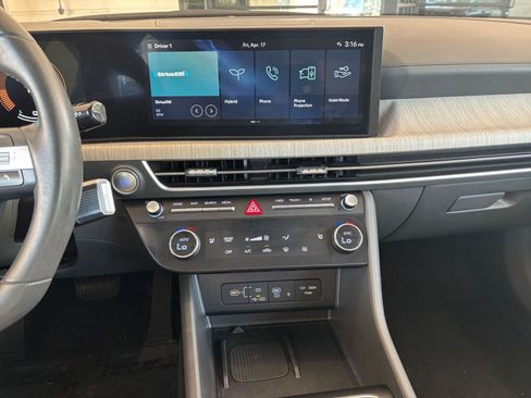 Used 2025 Hyundai Sonata SEL FWD image 17