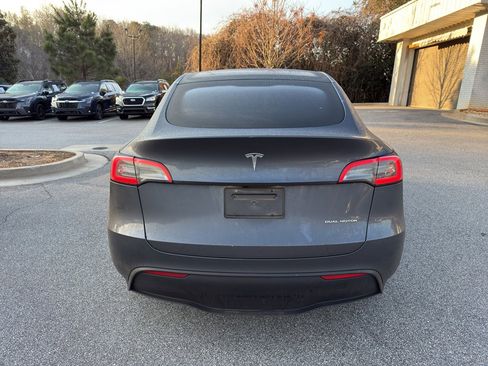 Used 2023 Tesla Model Y Long Range image 6