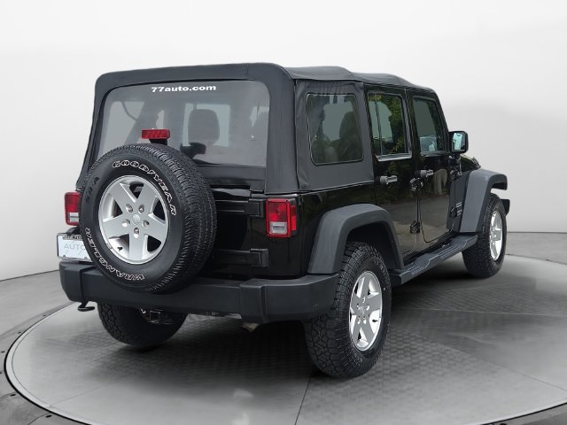 Used 2016 Jeep Wrangler Unlimited Sport w/ Connectivity Group AWD/4WD image 5