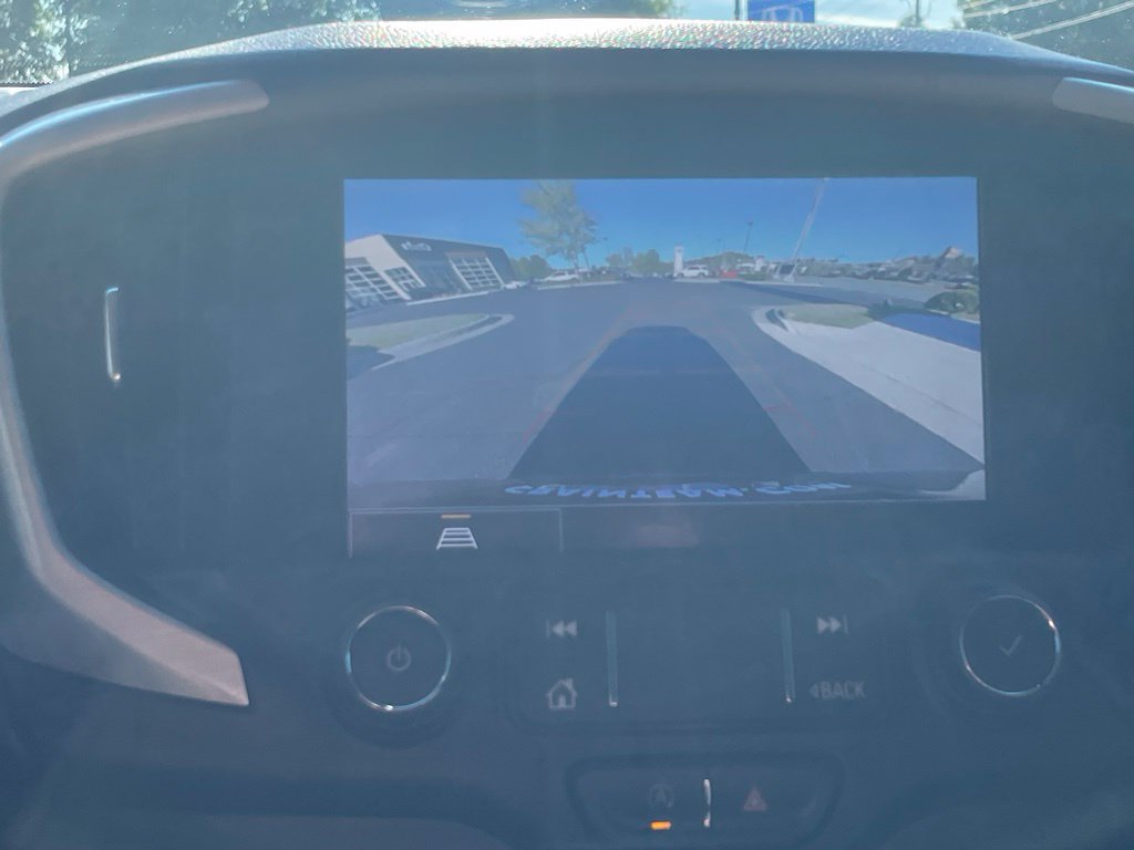 Used 2022 GMC Terrain SLE w/ Driver Convenience Package FWD image 18