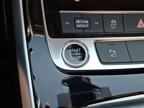 Used 2022 Audi Q7 3.0T Premium Plus AWD/4WD image 25