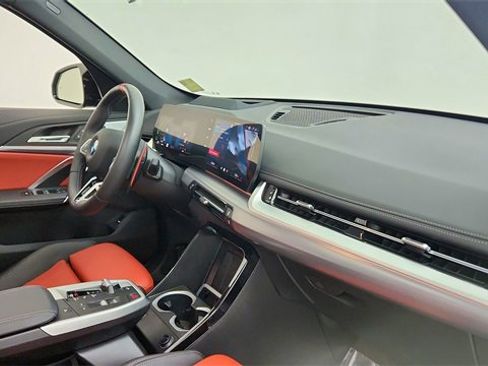 Used 2025 BMW X1 M35i image 21