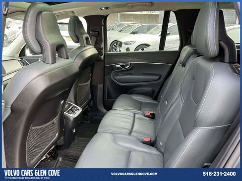 Used 2020 Volvo XC90 T6 Momentum w/ Protection Package image 9