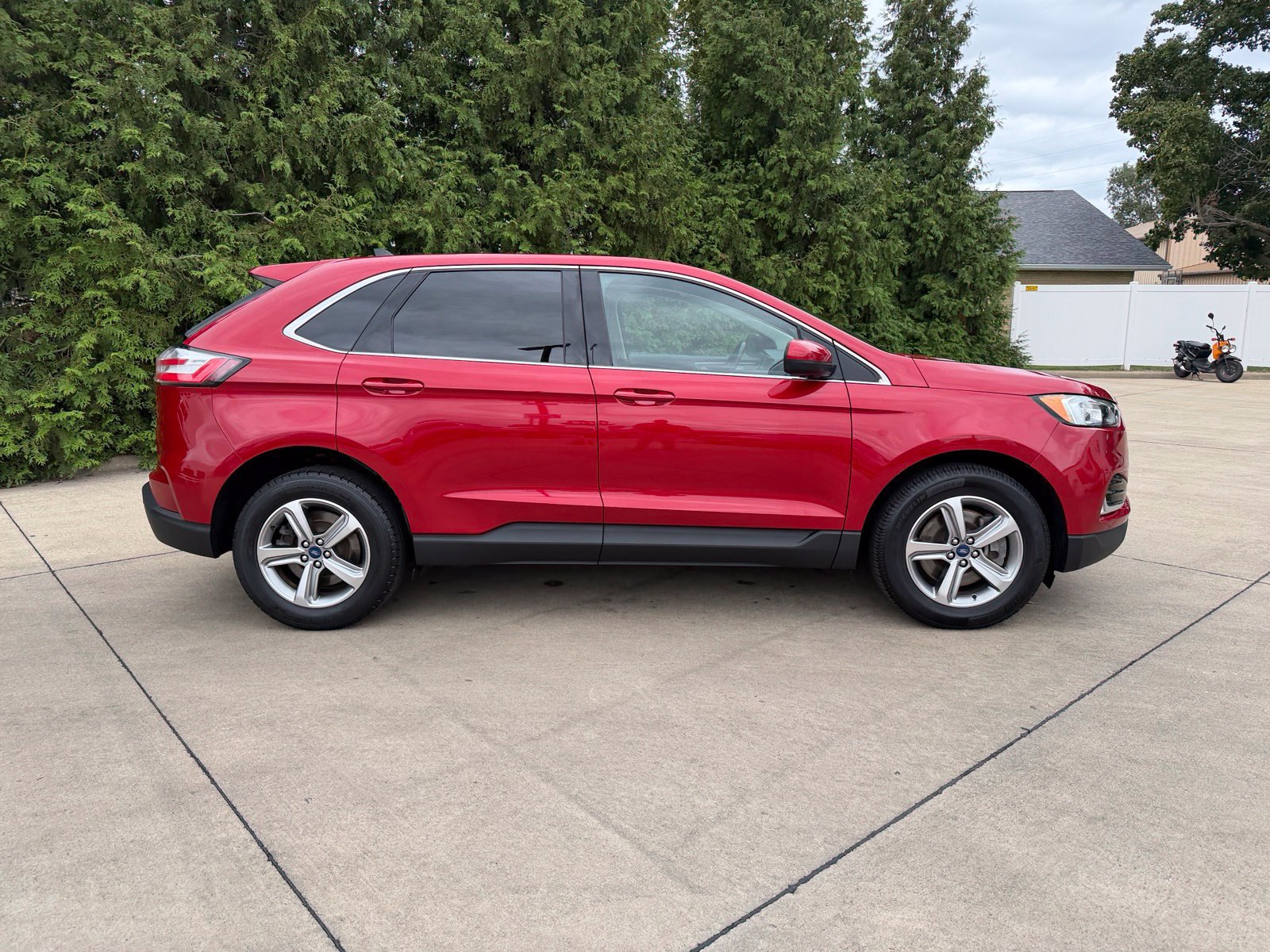 Used 2021 Ford Edge SEL w/ Convenience Package AWD/4WD image 31