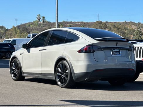 Used 2018 Tesla Model X 100D AWD/4WD image 5