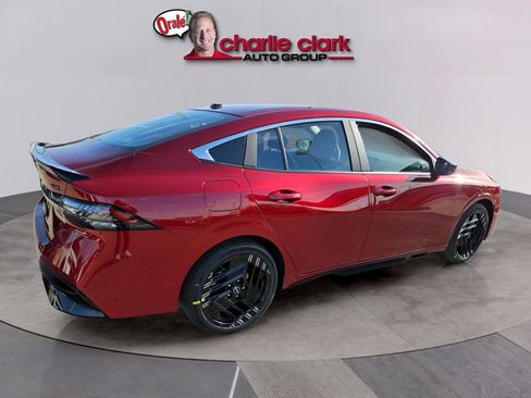 New 2026 Nissan Sentra SR w/ Floor Mat Package image 6