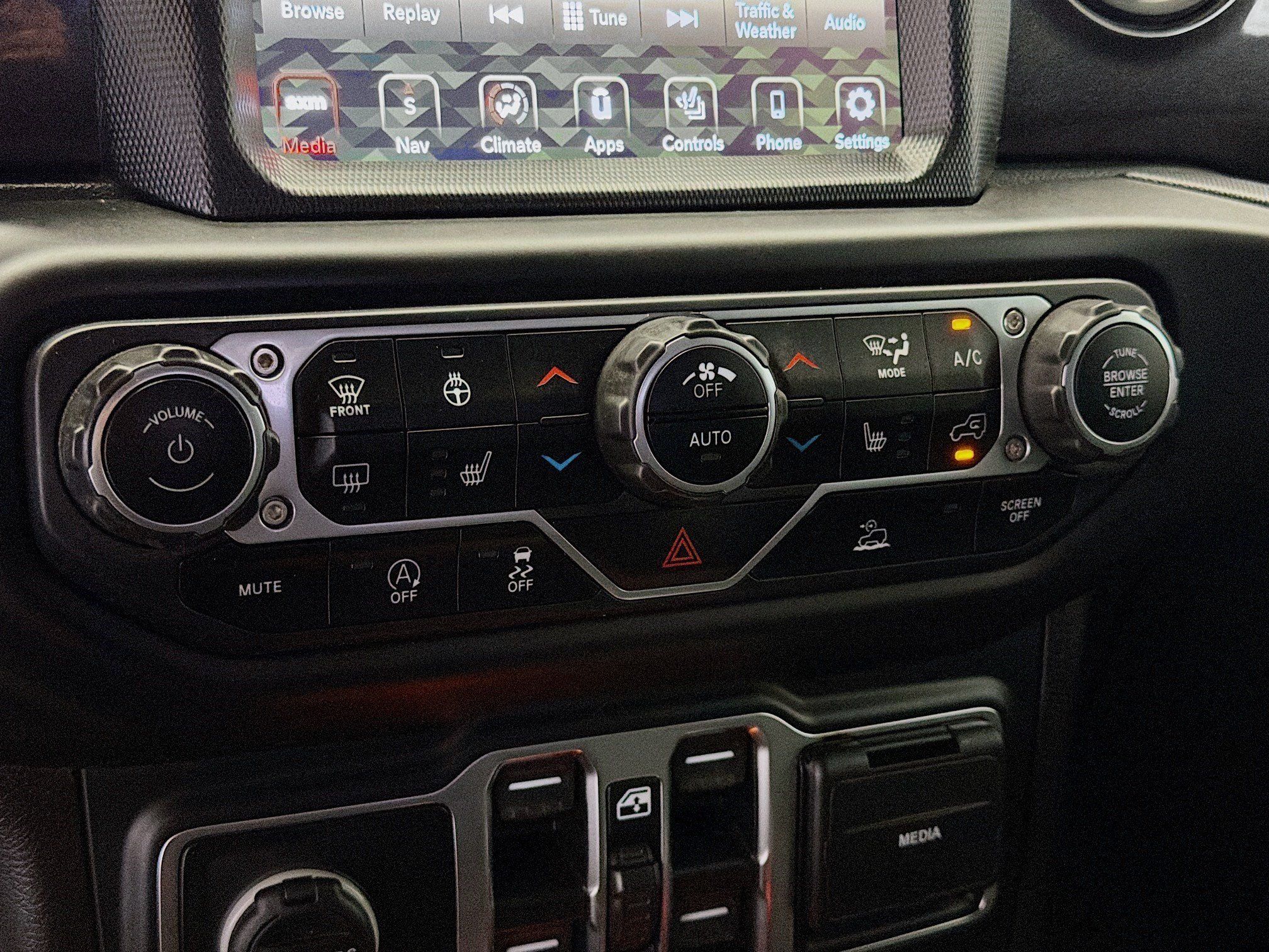 Used 2021 Jeep Gladiator Mojave AWD/4WD image 10