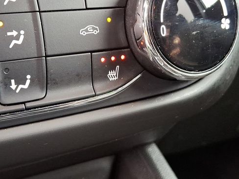 Used 2023 Chevrolet TrailBlazer RS AWD/4WD image 30