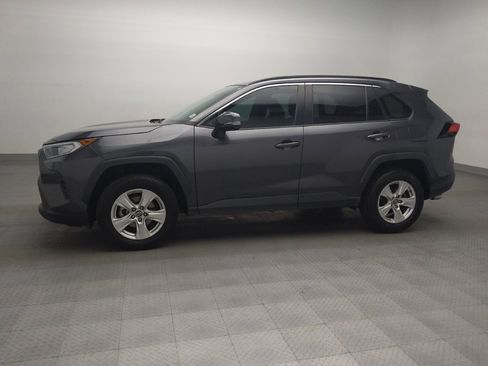 Used 2019 Toyota RAV4 XLE image 2