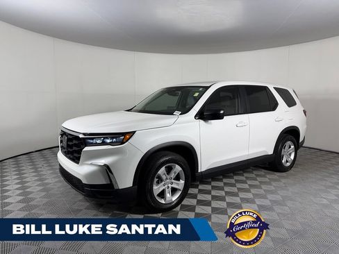 Used 2024 Honda Pilot LX image 1