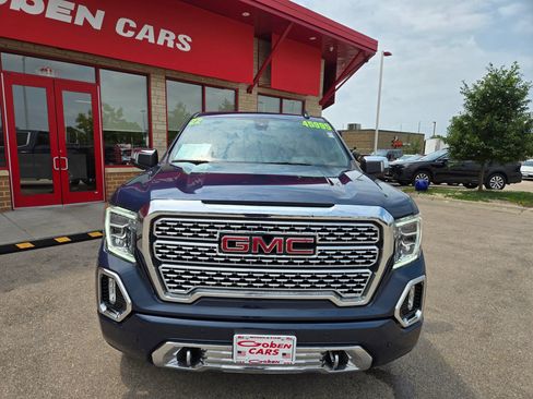 Used 2022 GMC Sierra 1500 Denali w/ Denali Premium Package AWD/4WD image 2