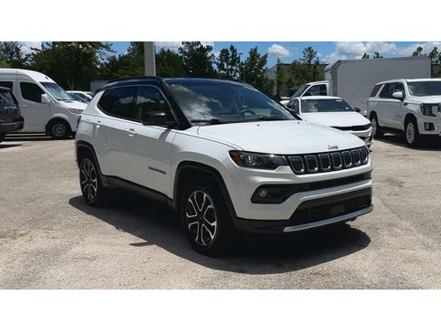 Used 2022 Jeep Compass Limited AWD/4WD image 2