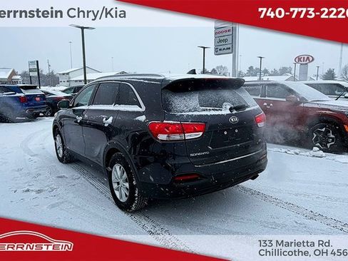 Used 2018 Kia Sorento LX image 6