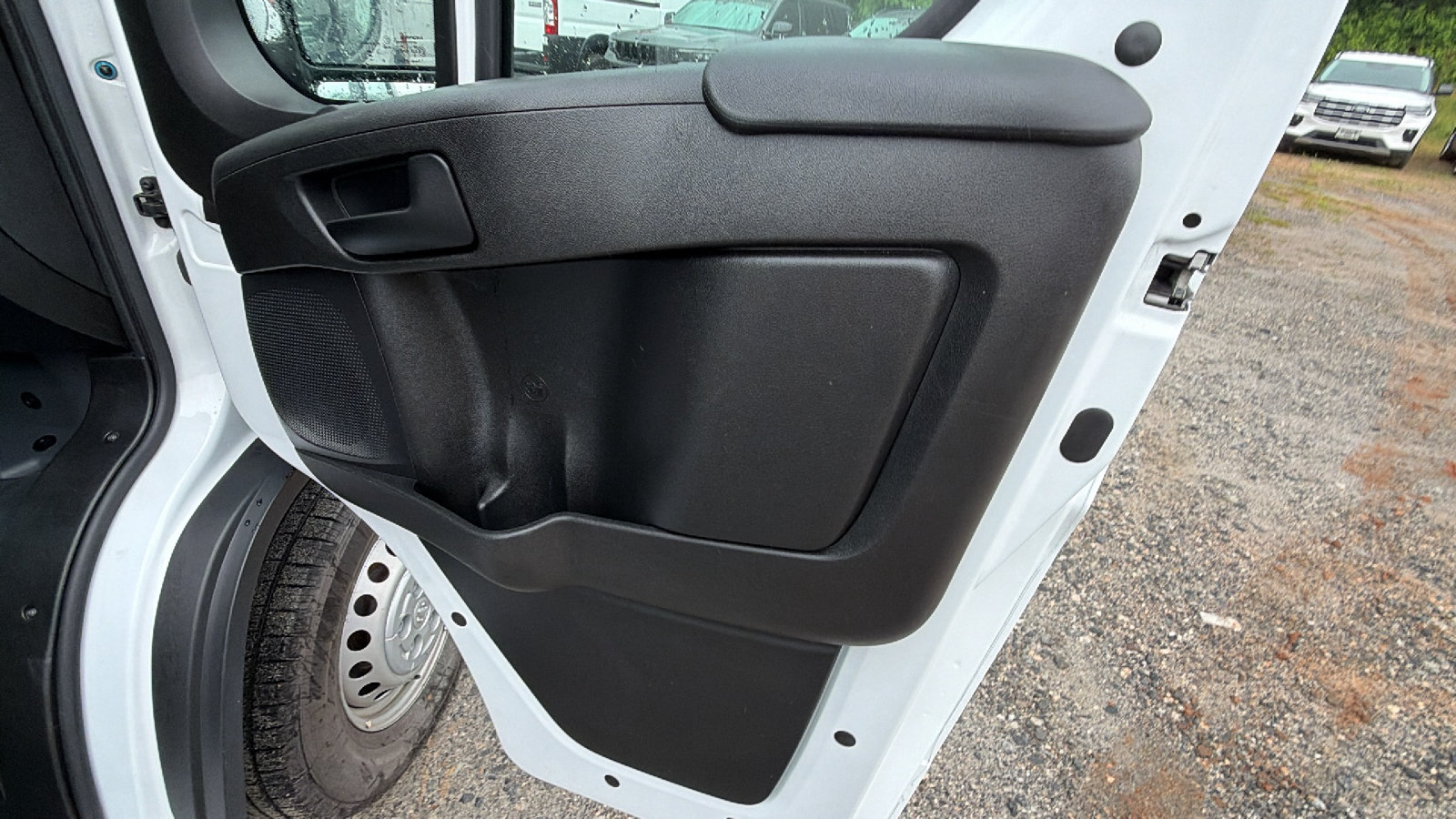 Used 2024 RAM ProMaster 2500 w/ Convenience Group FWD image 20