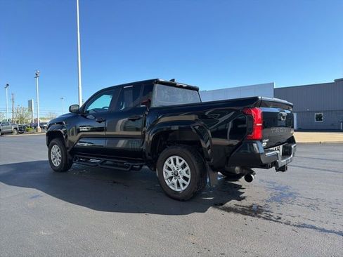 Used 2024 Toyota Tacoma SR5 image 5