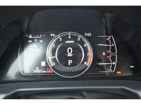 Used 2023 Lexus ES 350 w/ Premium Package FWD image 16