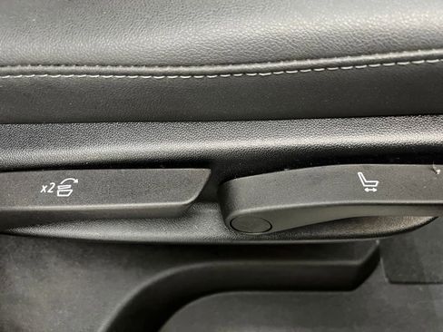 Used 2025 Chevrolet Tahoe LT image 18