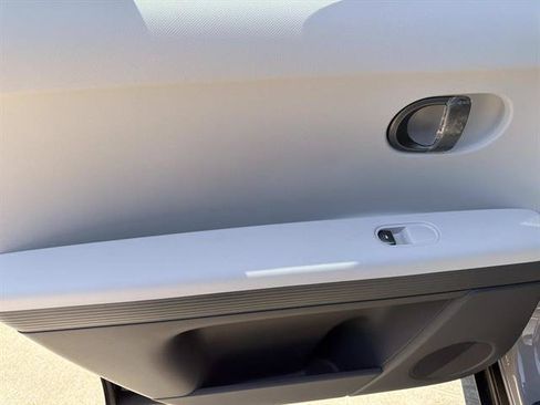 New 2026 Hyundai Ioniq 5 SEL RWD image 9