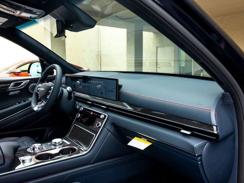 New 2026 Genesis GV80 3.5T e-SC image 28