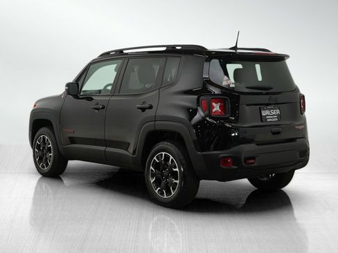 Used 2023 Jeep Renegade Trailhawk image 3