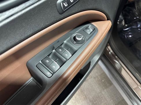 Used 2019 Alfa Romeo Stelvio Sport w/ Cold Weather Package image 32