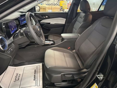 New 2026 Chevrolet Trax LT image 11