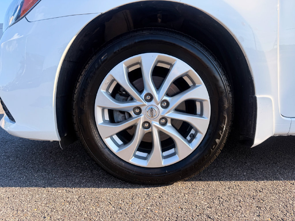 Used 2017 Nissan Sentra SV w/ Style Package FWD image 33