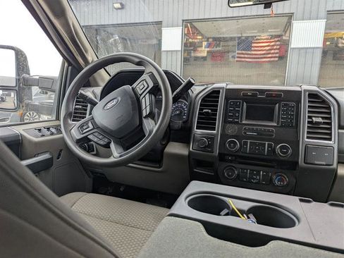 Used 2017 Ford F350 XLT AWD/4WD image 13
