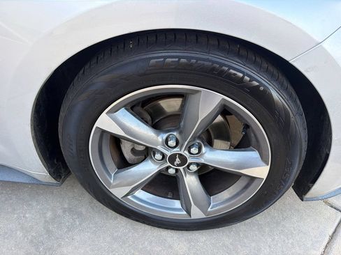 Used 2016 Ford Mustang Coupe w/ Equipment Group 051A RWD image 12