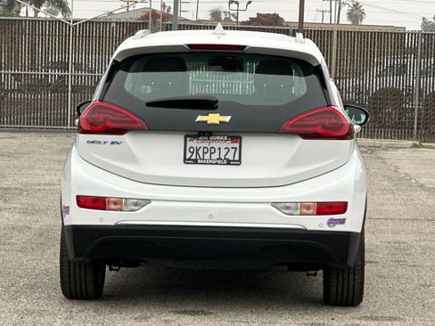 Used 2019 Chevrolet Bolt Premier w/ Infotainment Package image 5