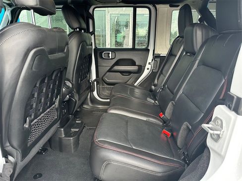 Used 2023 Jeep Wrangler Rubicon w/ Cold Weather Group image 15