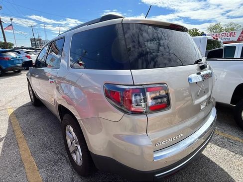 Used 2014 GMC Acadia SLE FWD image 6
