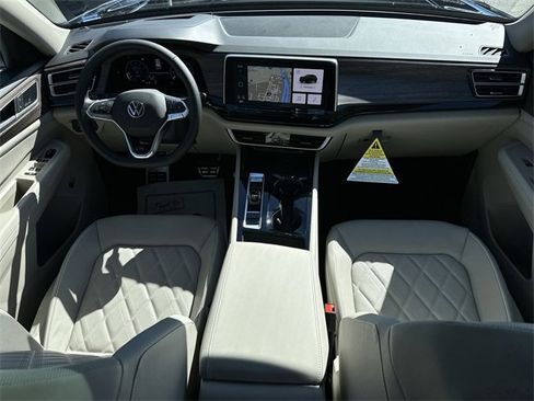 New 2026 Volkswagen Atlas SEL Premium R-Line image 30