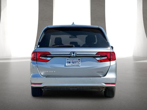 Certified 2024 Honda Odyssey Touring image 5