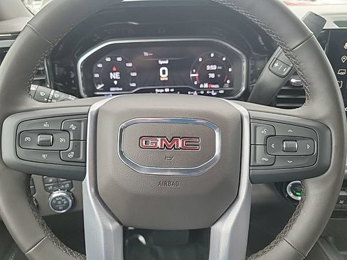 Used 2024 GMC Sierra 2500 SLT w/ SLT Premium Package AWD/4WD image 14