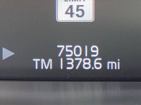 Used 2020 Volvo XC60 T5 R-Design w/ Protection Package Premier FWD image 6