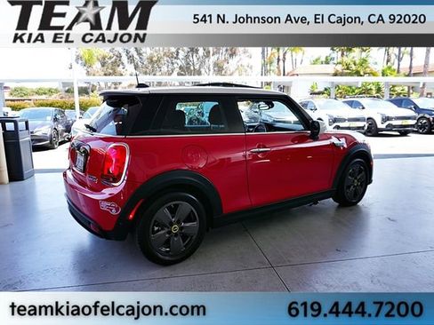 Used 2024 MINI Cooper SE FWD image 10