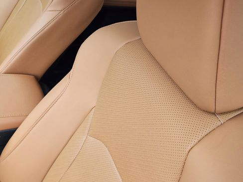 Used 2022 Lexus RX 350 FWD w/ Premium Package image 7