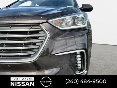 Used 2017 Hyundai Santa Fe SE AWD/4WD image 36