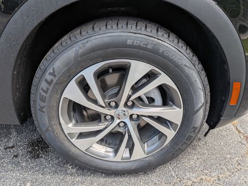Certified 2023 Buick Envision Essence FWD image 12
