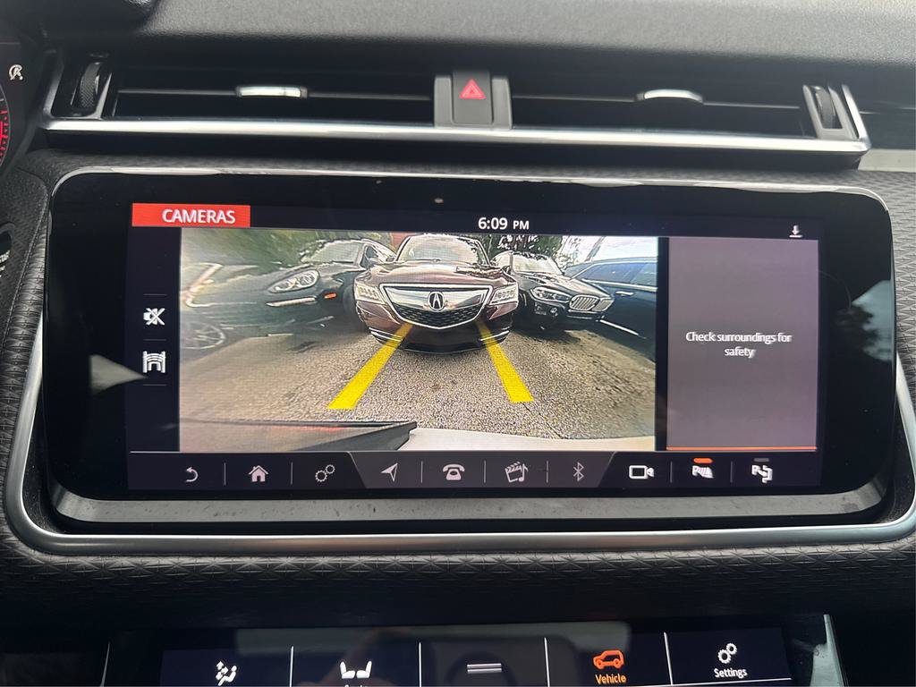 Used 2019 Land Rover Range Rover Velar R-Dynamic SE AWD/4WD image 22
