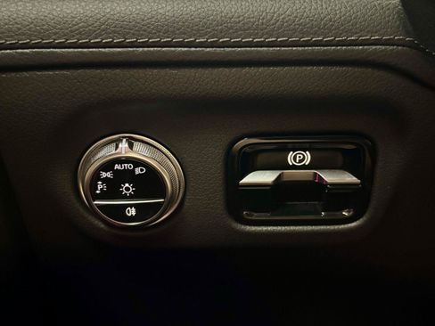 Used 2023 Mercedes-Benz EQS 580 4MATIC Sedan image 28