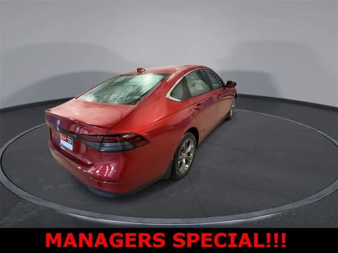 Used 2023 Honda Accord EX image 8