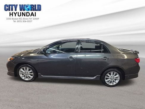 Used 2010 Toyota Corolla S image 2