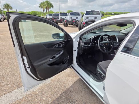 Used 2024 Chevrolet Malibu LT FWD image 12