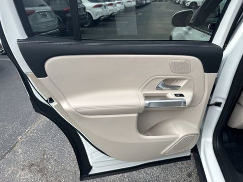 New 2026 Mercedes-Benz GLB 250 4MATIC image 25